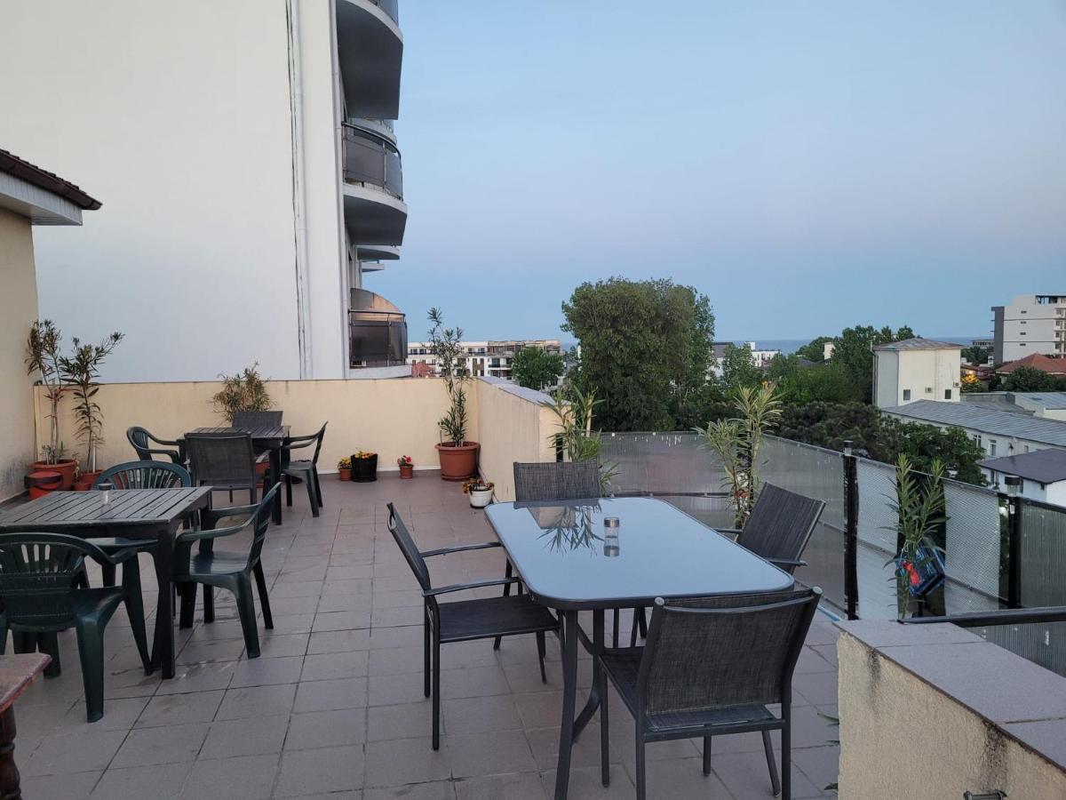 Nord, Plaja Acapulco, Garsoniere Four Studios, Bucatarie Comuna, Baie Proprie, Etaj 4, Fara Lift