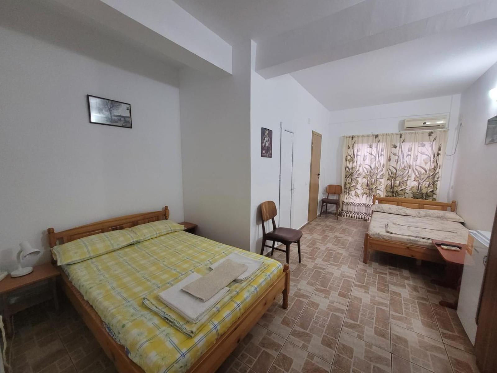 Nord, Plaja Acapulco, Garsoniere Four Studios, Bucatarie Comuna, Baie Proprie, Etaj 4, Fara Lift דירה *