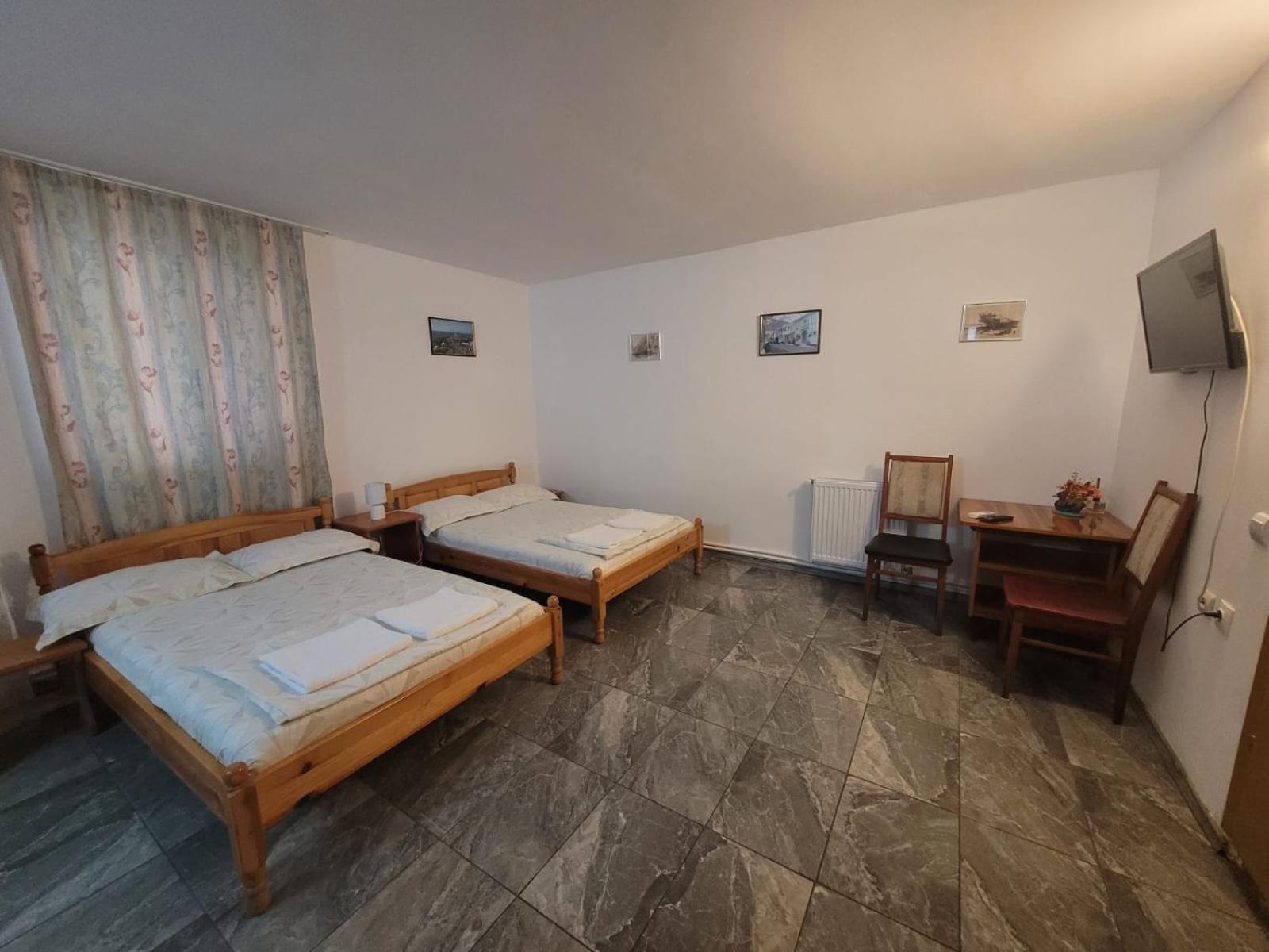 Nord, Plaja Acapulco, Garsoniere Four Studios, Bucatarie Comuna, Baie Proprie, Etaj 4, Fara Lift דירה אפורי נורד